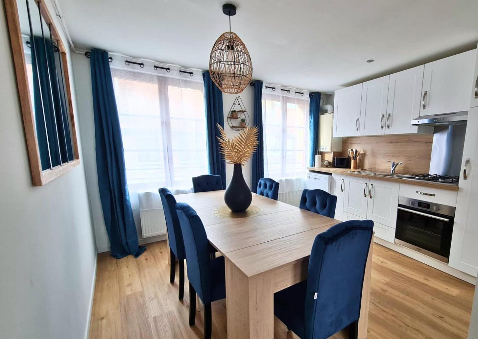 Le Spacieux A Saint-Omer - 2 Chambres, Centre Et Gare A Pied, Parking Gratuit Esterno foto